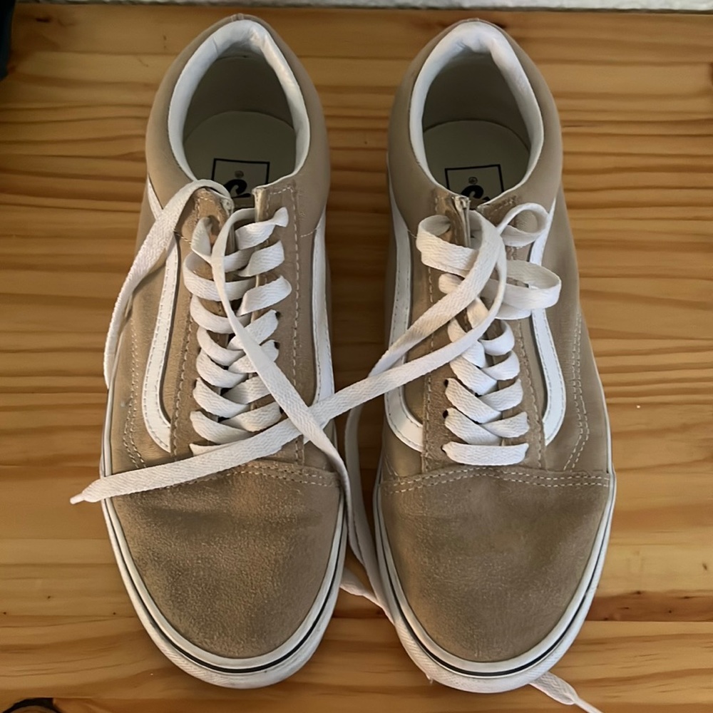TAN VANS